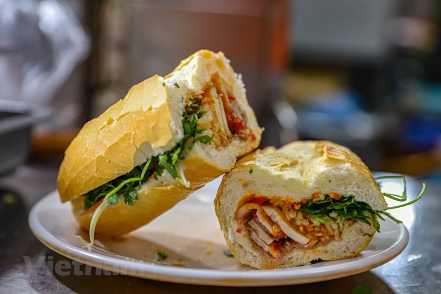 Con su propia sencillez, el Banh mi vietnamita ha convencido a comensales de todo el mundo, marcando la identidad culinaria del pueblo vietnamita. (Foto: Vietnam+)