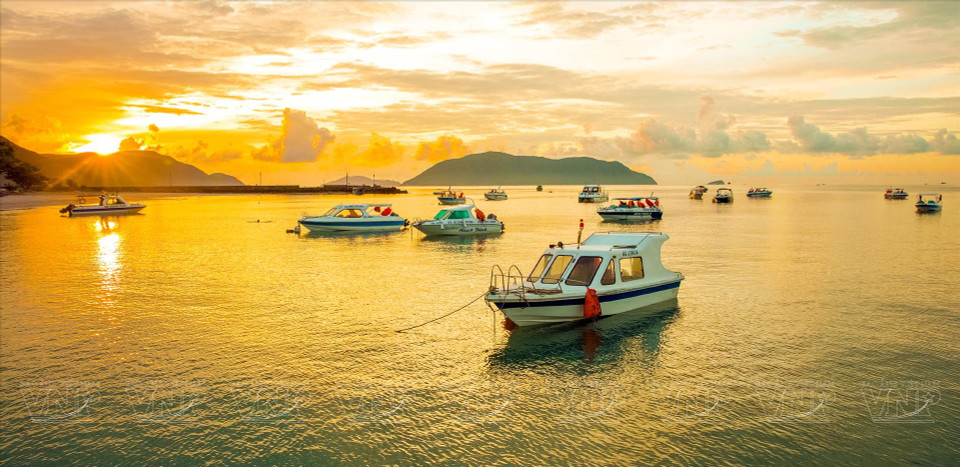 El distrito de Con Dao es un archipiélago de 16 islas grandes y pequeñas en la provincia de Ba Ria – Vung Tau, ubicado en las aguas del sur del Mar del Este. (Fuente: Revista Ilustrada de Vietnam)