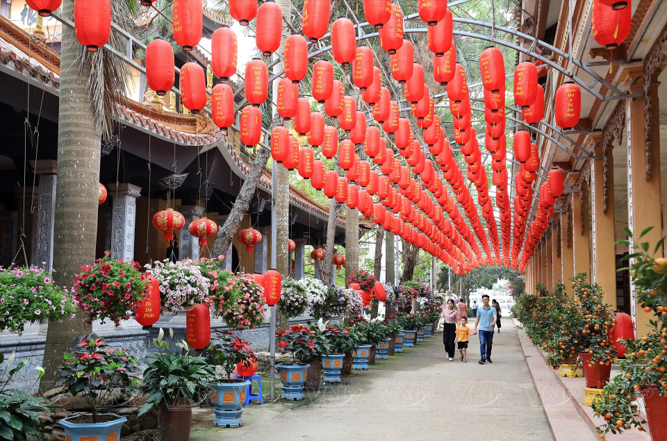 La pagoda Khai Nguyen no es solo un lugar para que la gente visite y ore por bendiciones, también es un sitio para organizar muchas actividades budistas. (Fuente: Revista Ilustrada)