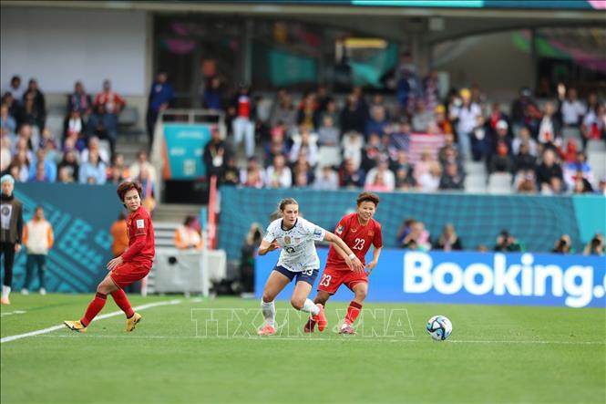 Una disputa de pelota entre las jugadoras. Foto: VNA