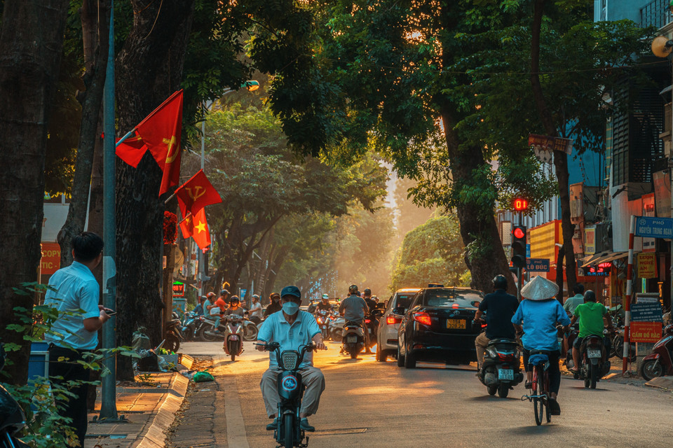 En otoño, los visitantes pueden apreciar colores muy poéticos, románticos y también típicos de Hanoi. (Foto: VNA)