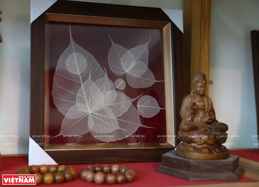 Una obra de hojas de Bodhi (Foto: VNA)
