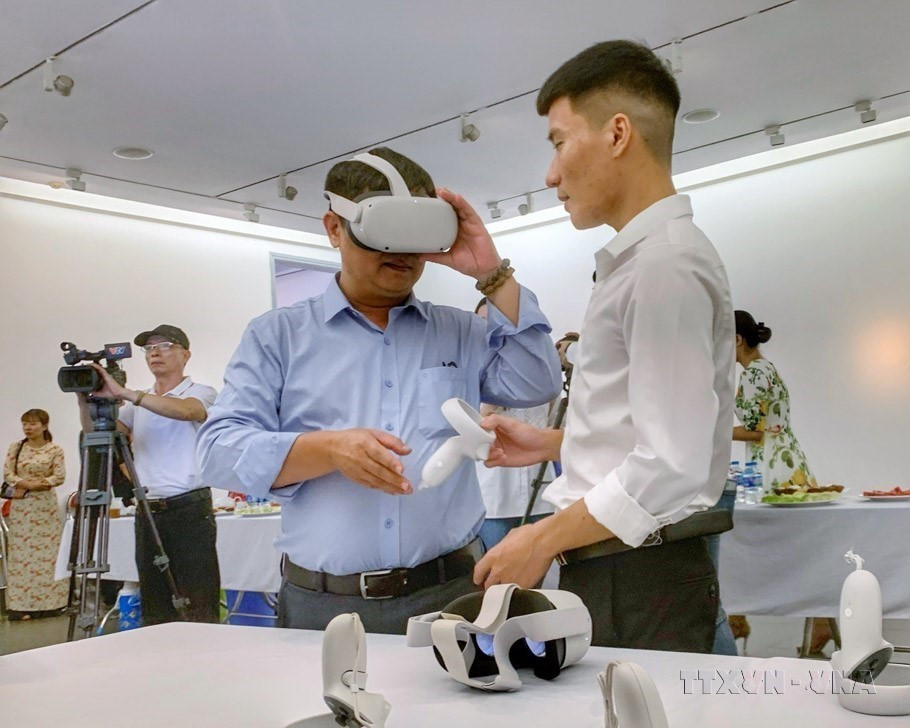 El Museo de Bellas Artes de Vietnam organiza el "Espacio de exposición de arte en línea". (Foto: VNA)