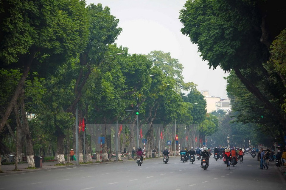 Calle Dinh Tien Hoang, al lado del Lago Hoan Kiem (Fuente: VNA)