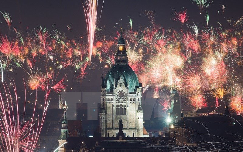 Fuegos artificiales en Hannover, Alemania (Fuente: AFP/VNA)