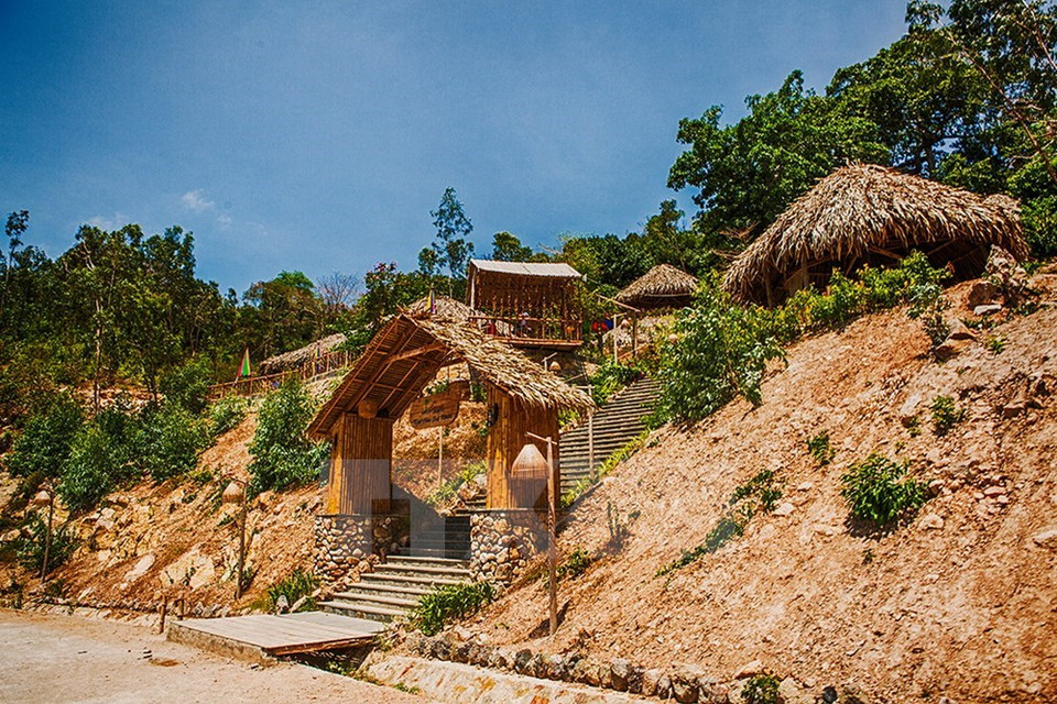 Servicios de alojamiento en Nam Du (Fuente: VNA)