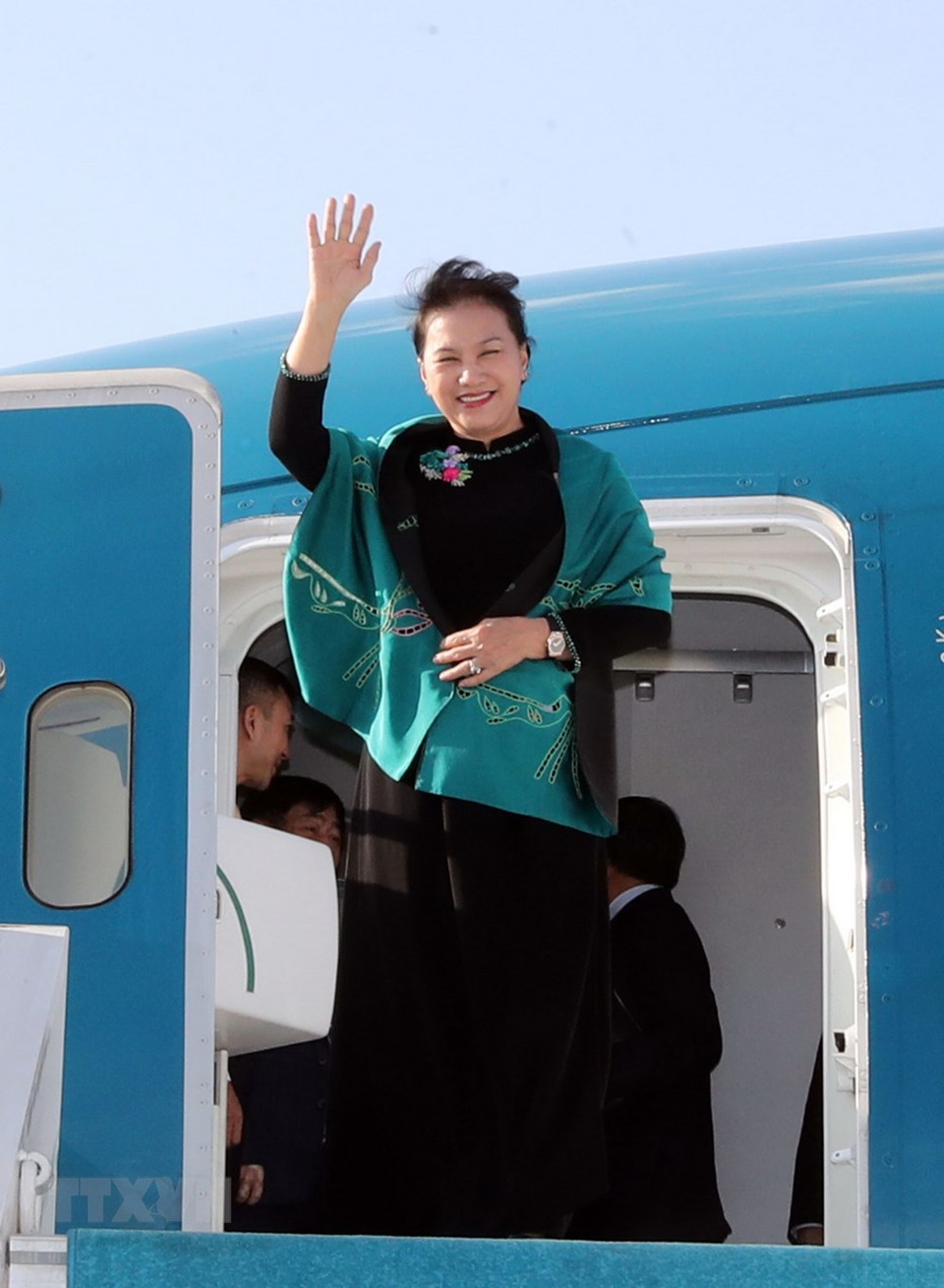 La presidenta parlamentaria vietnamita en el aeropuerto internacional Esenboga (Fuente: VNA)