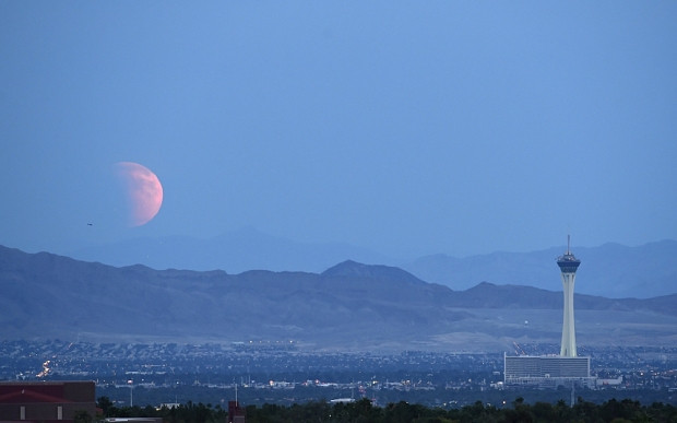 Eclipse parcial en Las Vegas, EE.UU. (Fuente: Reuters)