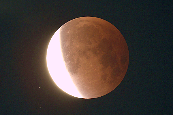 Un momento antes del eclipse total (Foto de Astronomy Now). 
