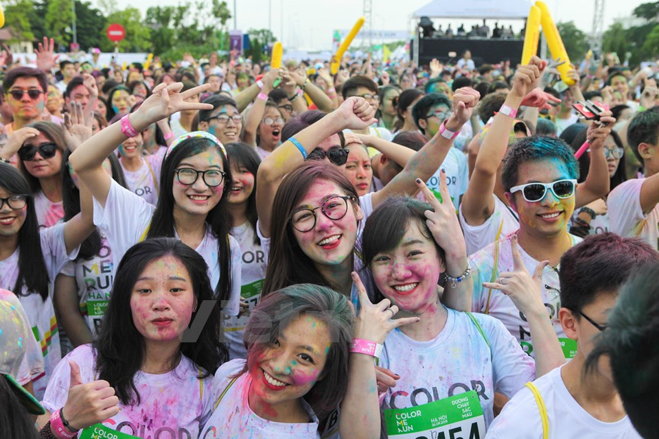 La carrera tiene inspiración en el festival hindú Holi, cuyo nombre significa color y representa el espíritu de fraternidad, armonía y tolerancia. (Fuente: VNA)