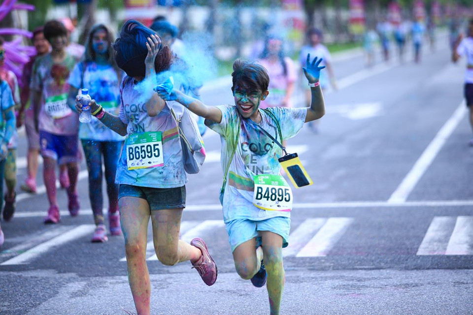 El polvo utilizado es colorante de alimentos. (Fuente: VNA)