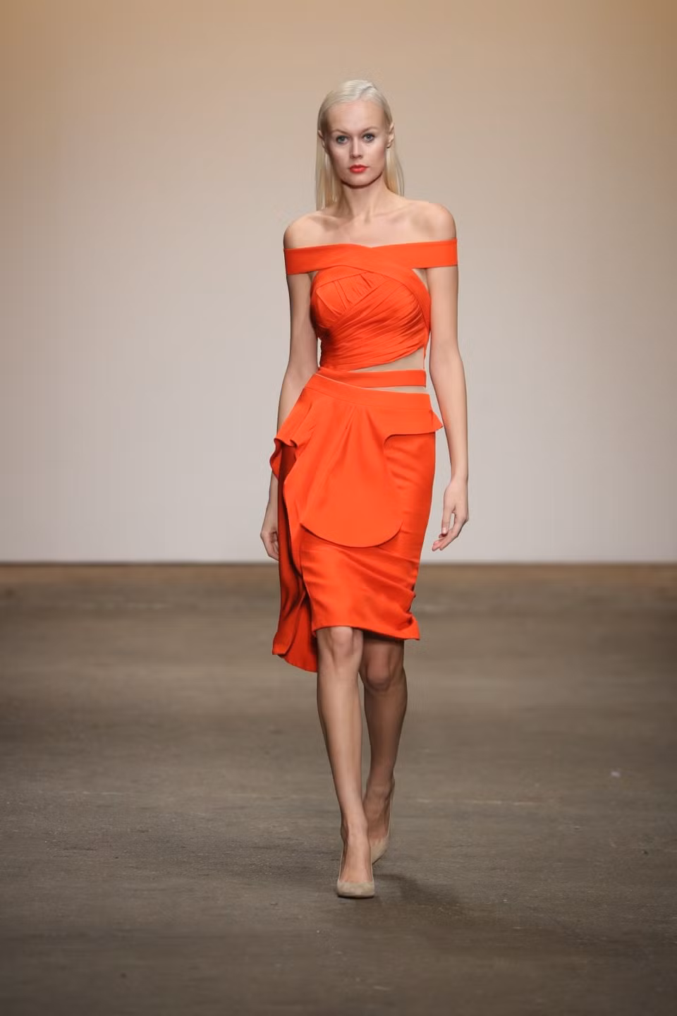 Un traje en la colección de Le Minh Son (Fuente: Nolcha Shows)