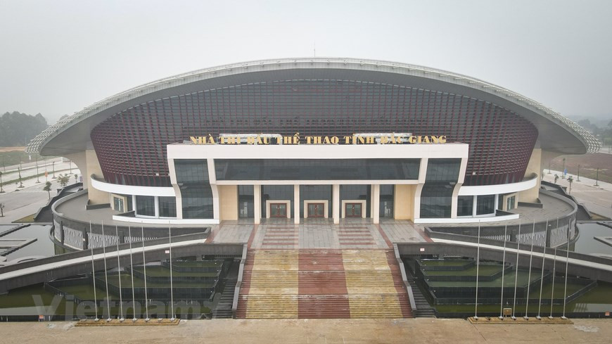 La instalación será la sede de la competencia de bádminton en los SEA Games 31. La cita deportiva regional tendrá lugar del 12 al 23 de mayo y contará con 40 disciplinas, de las cuales 36 fueron aprobadas por el Comité Directivo Nacional para los Juegos Deportivos regionales, a saber: atletismo, deportes acuáticos, gimnasia, remo, kickboxing, esgrima, fútbol, bádminton, tenis, voleibol, baloncesto, ciclismo, Vovinam, ajedrez, pencak silat, golf, buceo, Muay, entre otros. Más de 13 mil atletas, entrenadores y personal asociado participarán en el evento deportivo. Esta es la segunda vez que Vietnam organiza los SEA Games, luego de la edición del año 2003 (Fuente: Vietnam+)