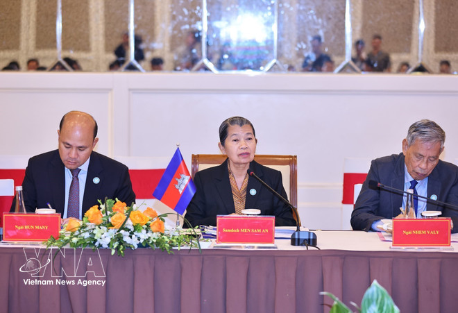 vnanet-hoi-dam-giua-ubtu-mttq-viet-nam-va-hoi-dong-quoc-gia-mat-tran-doan-ket-phat-trien-to-quoc-campuchia-8657388.jpg