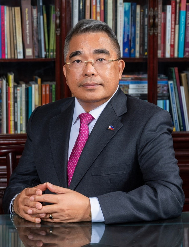 anh-dai-su-philippines.jpg