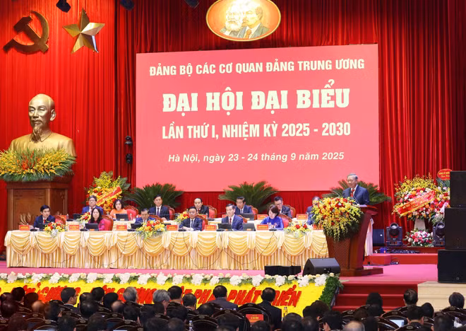 vna-potal-tien-toi-dai-hoi-xiv-cua-dang-dai-hoi-dai-bieu-dang-bo-cac-co-quan-dang-trung-uong-lan-thu-nhat-nhiem-ky-2025-2030-8293388.jpg