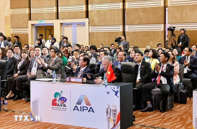 La delegación de Vietnam asiste a la primera Sesión Plenaria de la 46 Asamblea General de la Asociación Interparlamentaria de Naciones del Sudeste Asiático (AIPA-46). (Foto:VNA) aipa.jpg