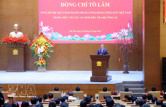 vnanet-tong-bi-thu-tham-chuc-tet-cuc-an-ninh-dieu-tra-bo-cong-an-8609380.jpg