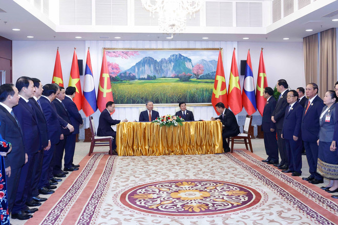 vna-potal-tong-bi-thu-ban-chap-hanh-trung-uong-dang-cong-san-viet-nam-to-lam-va-tong-bi-thu-ban-chap-hanh-trung-uong-dang-nhan-dan-cach-mang-lao-chu-t-8446666.jpg