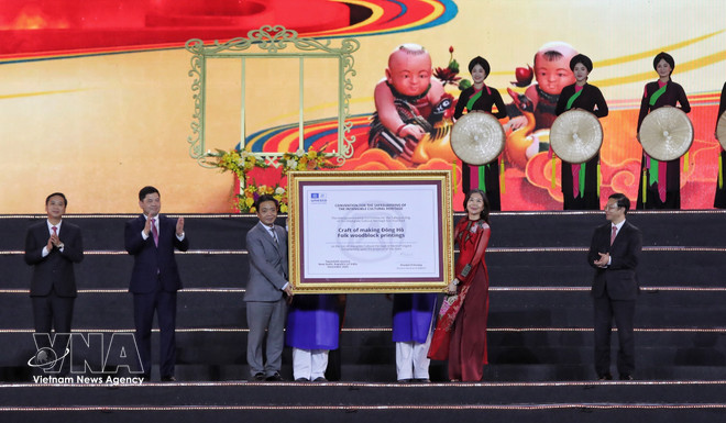 vnanet-potal-khai-mac-festival-ve-mien-di-san-bac-ninh-2026-va-don-bang-unesco-ghi-danh-cong-bo-cac-di-san-van-hoa-the-gioi-8667560.jpg