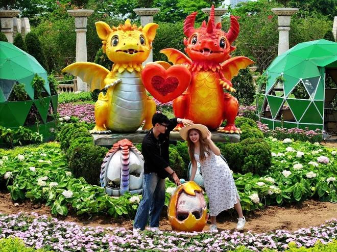 dragon-garden-8494.jpg.webp