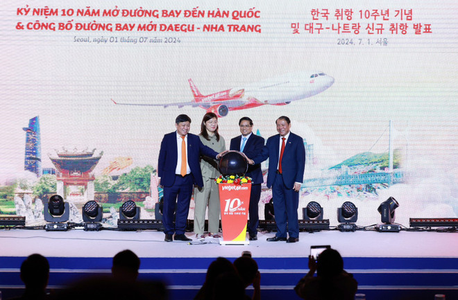 El primer ministro vietnamita, Pham Minh Chinh, en el evento. (Fuente:vietjetair.com) Photo_3_(4).jpg