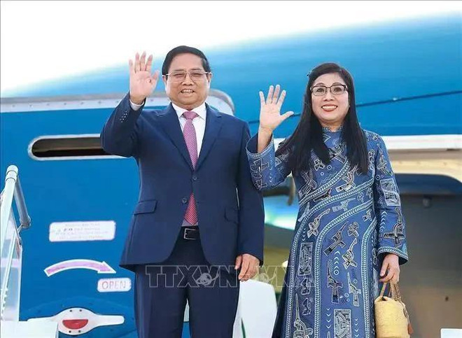 El primer ministro Pham Minh Chinh y su esposa inician una visita a Qatar. (Foto: VNA) hinh-5418.jpg.webp
