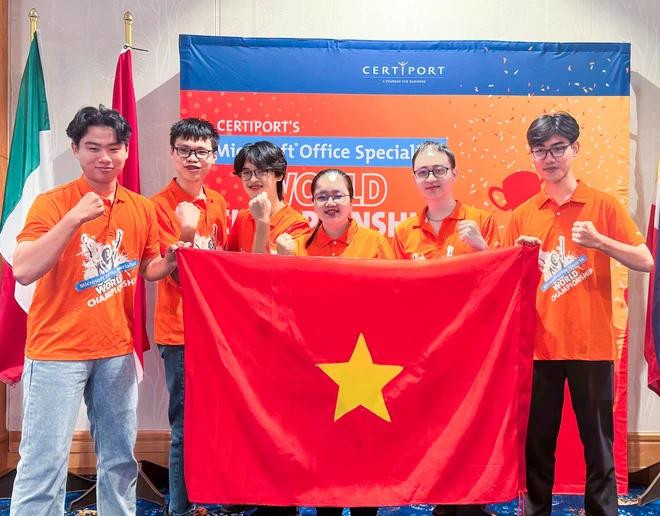 El equipo vietnamita en el evento. (Foto: Vietnam+) moswc-6202.jpg.webp