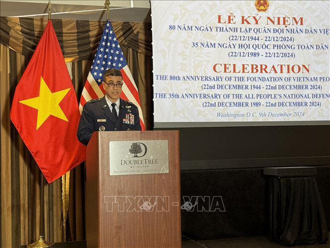 El general de brigada Ricky Mills, subsecretario adjunto de la Fuerza Aérea de Estados Unidos. (Fuente: VNA) qdnd-121224-3.jpg
