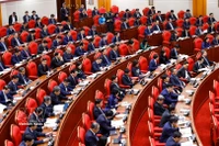 En la sesión inaugural del segundo pleno del Comité Central del Partido Comunista de Vietnam (Fuente: VNA)
