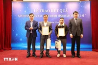 Presentan resultados de las pruebas de ADN de los restos de los soldados caídos a sus familiares. (Foto: VNA)