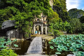 La pagoda Bich Dong, en la provincia de Ninh Binh, es uno de los lugares que aparece en el videoclip de Secret Garden. (Fuente: VNA)