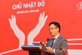 El editor en jefe de Tien Phong, Phung Cong Suong, en el acto. (Fuente: VNA)