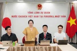 La cónsul general de Vietnam en Fukuoka, Vu Chi Mai, interviene en el acto. (Fuente: VNA)