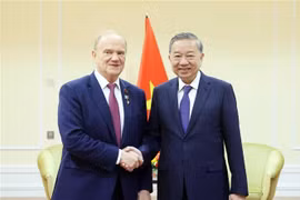 El secretario general del Partido Comunista de Vietnam, To Lam, y el presidente del Partido Comunista de la Federación Rusa, Gennady Zyuganov. (Fuente: VNA)