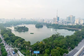 Los espacios verdes del Parque Thong Nhat ayudan a purificar y regular el clima y a preservar el ritmo natural de la ciudad. (Fuente: VNA)