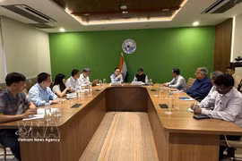 En el encuentro entre la Academia de Ciencias Sociales de Vietnam (VASS) y el Instituto Indio de Administración Pública (IIPA). (Fuente: VNA)