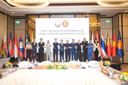 Participantes en la 89.ª reunión del Comité de la ASEAN sobre Ciencia, Tecnología e Innovación (COSTI-89). Fuente: VNA