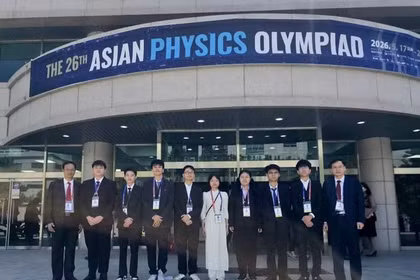 Vietnam se ubica entre los ocho mejores equipos en la 26.ª Olimpiada Asiática de Física. Foto: Ministerio de Educación y Formación