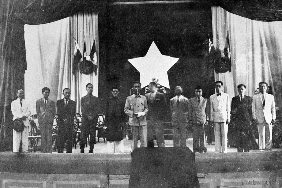 El Presidente Ho Chi Minh pronuncia su juramento ante la Asamblea Nacional en su primer período de sesiones de la primera Legislatura (2 de marzo de 1946). (Foto: VNA)