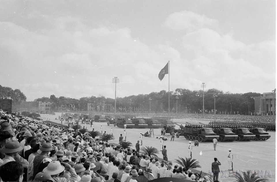 Plaza Ba Dinh, la mañana del 2 de septiembre de 1975. Foto: VNA