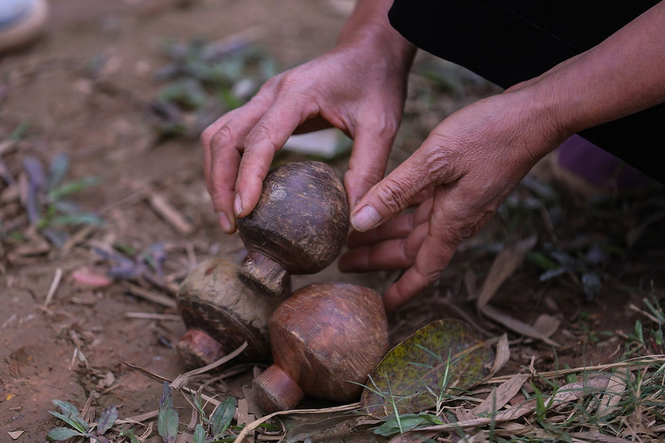 “Danh Cu” no es solo un juego recreativo, sino que también refleja el espíritu comunitario, la destreza, el pensamiento estratégico y la fuerza de los jugadores. Foto: VNA.