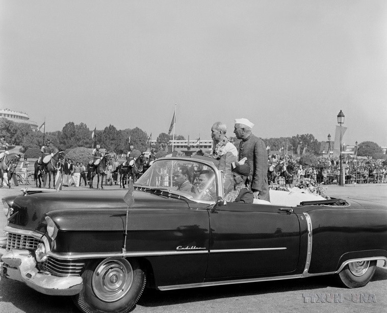 El pueblo de Nueva Delhi recibió cálidamente al Presidente Ho Chi Minh en su visita amistosa a India (del 5 al 14 de febrero de 1958). Foto: VNA