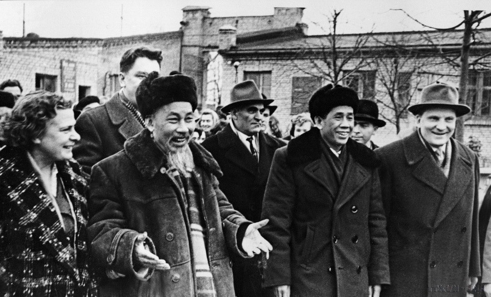 El presidente Ho Chi Minh y el primer secretario del Comité Central del Partido Comunista de Vietnam, Le Duan, asistieron al XXII Congreso del Partido Comunista de la Unión Soviética, en octubre de 1961. Foto: VNA