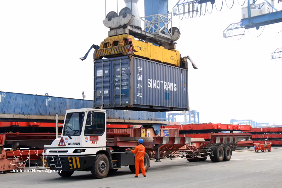 Área de operaciones de carga en el puerto de Tan Cang Cat Lai en Ciudad Ho Chi Minh. Foto: VNA