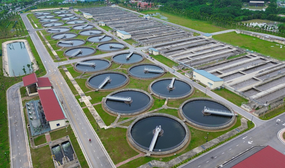 La planta cuenta con un moderno sistema de tratamiento de aguas residuales que aplica diversas tecnologías avanzadas. Foto: VNA