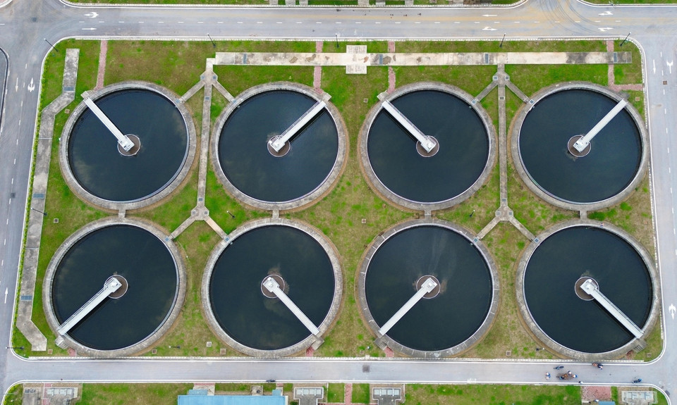 Sistema de decantación de lodos de la planta. Foto: VNA