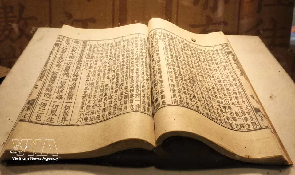 El contenido de los bloques xilográficos ha sido impreso en libros. Foto: VNA