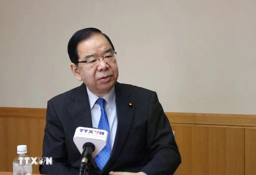 El presidente del Partido Comunista Japonés, Kazuo Shii, concede una entrevista a la Agencia Vietnamita de Noticias. (Foto: VNA)