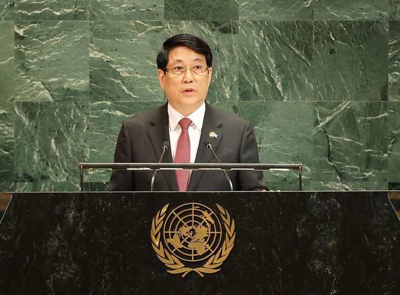 El presidente Luong Cuong interviene en el Debate General del 80.º periodo de sesiones de la Asamblea General de las Naciones Unidas. (Foto: VNA)